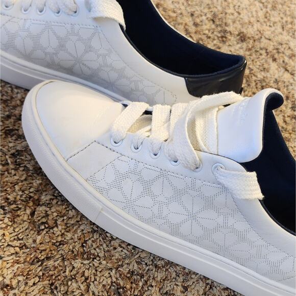 kate spade Shoes - EUC Kate Spade Audrey White Leather Perforated Spade Sneakers Sz 9